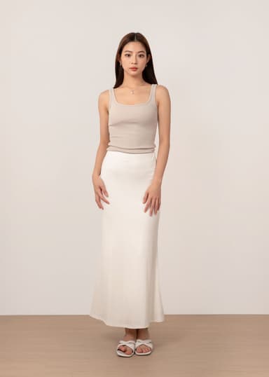 Curvature Midi Mermaid Skirt in White