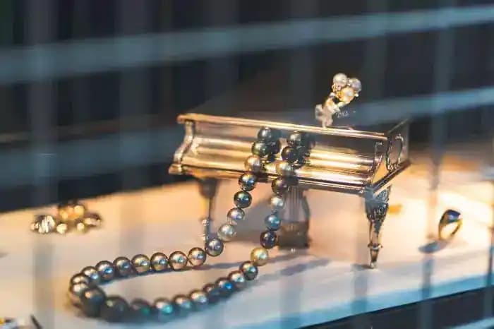 Perlennation Jewelry Brand Featured Image