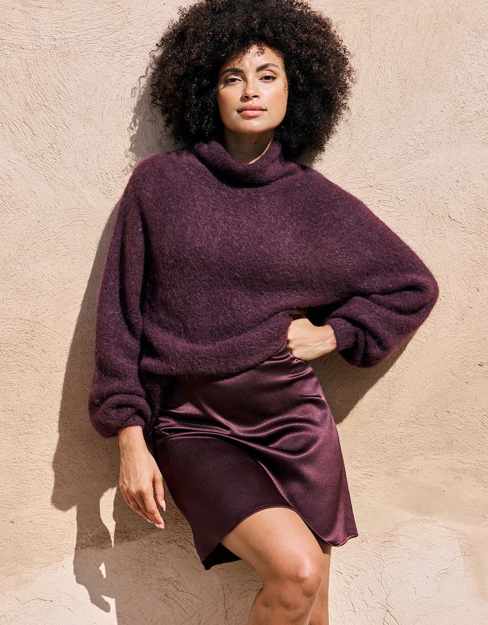 LaDress Clothing Brand Featured Image
